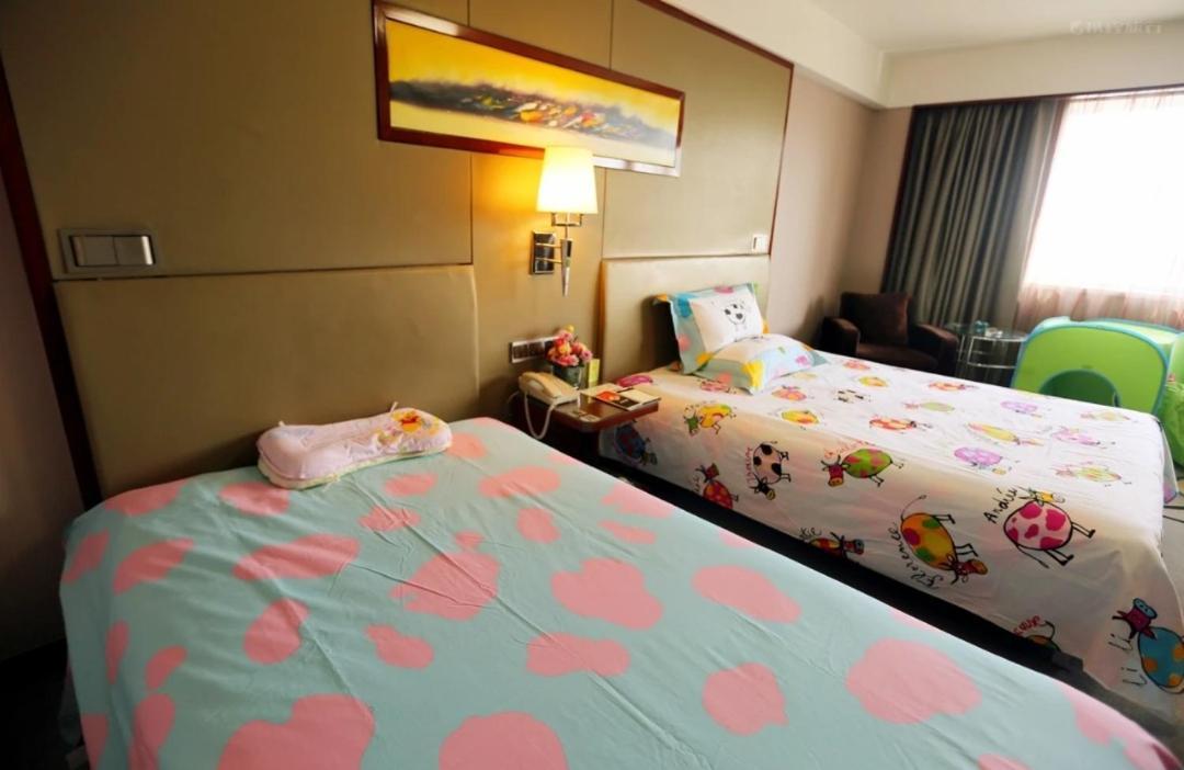 Inzone Garland Hotel Csinan Kültér fotó