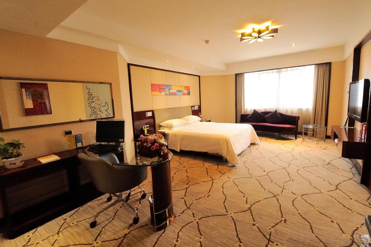 Inzone Garland Hotel Csinan Kültér fotó