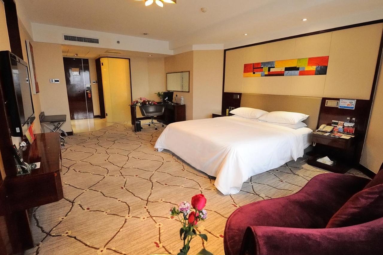 Inzone Garland Hotel Csinan Kültér fotó