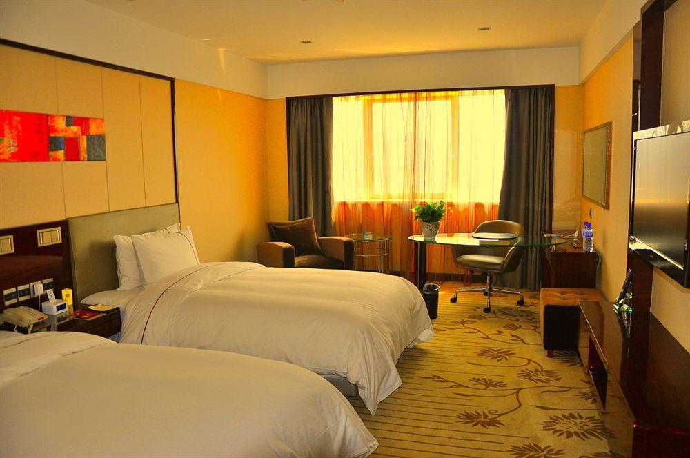 Inzone Garland Hotel Csinan Kültér fotó