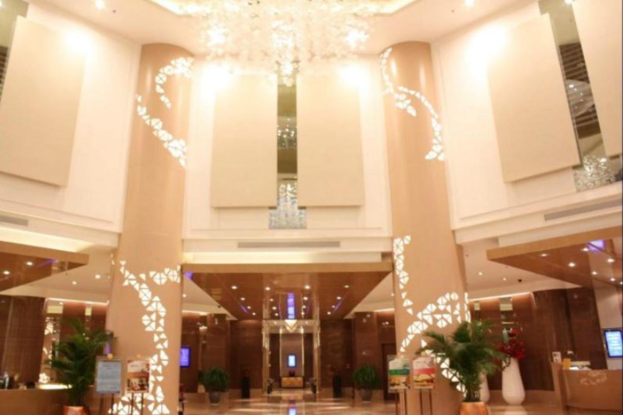 Inzone Garland Hotel Csinan Kültér fotó